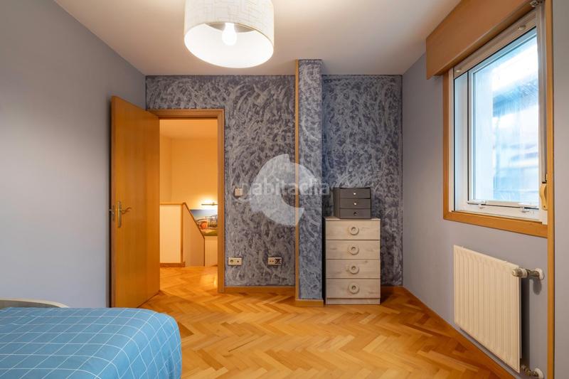Foto ea0f97f0-bc05-43f7-b968-cee480e88fbf. Zweistöckige wohnung in Mesoiro Coruña (A)
