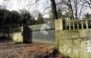 Casa en Cambre. Oportunidad de inversión  casa independiente en san lourenzo de