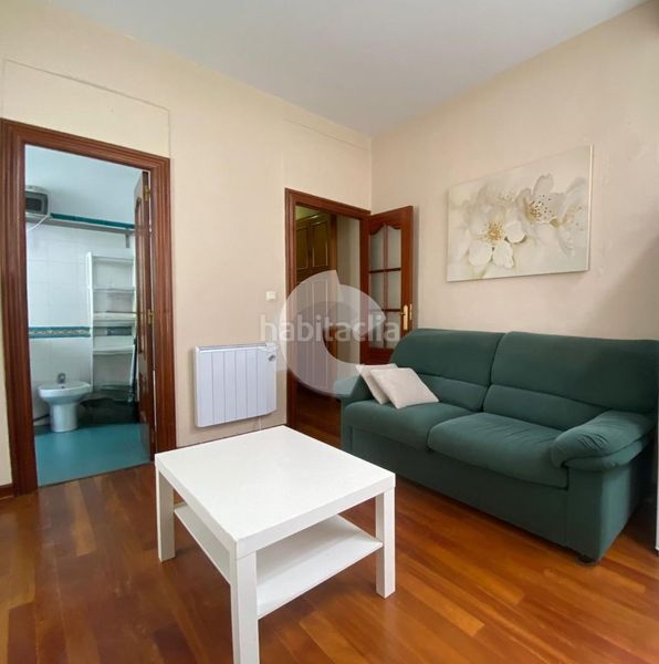 Foto eba90e1b-d0c4-43e2-9eb4-cc72f0b3f5c4. Pis amb calefacció a Ciudad Vieja Coruña (A)