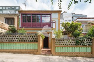 Casa adossada a Monte Alto - Zalaeta - Atocha. 315 m construidos distribuidos en tres plantas, garaje con acces
