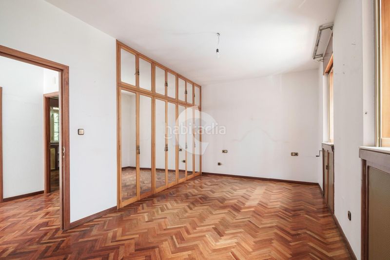 Foto 01280712-3198-483c-b047-97a2d2826aa8. Casa adossada amb calefacció aparcament a Monte Alto - Zalaeta - Atocha Coruña (A)