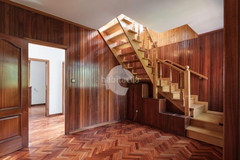 Foto 1a82d0e0-d0a5-4476-b3dd-e1f0a90326c3. Casa adossada amb calefacció aparcament a Monte Alto - Zalaeta - Atocha Coruña (A)