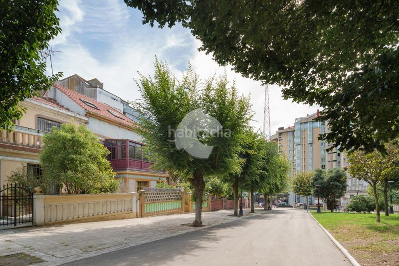 Foto 1a833c2c-c4d4-490c-9af1-594d3c3b8216. Casa adossada amb calefacció aparcament a Monte Alto - Zalaeta - Atocha Coruña (A)