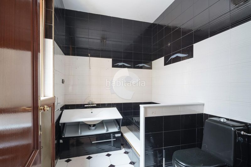 Foto bddbc8ca-e3ed-429b-a4c9-f626d253cffd. Casa adossada amb calefacció aparcament a Monte Alto - Zalaeta - Atocha Coruña (A)