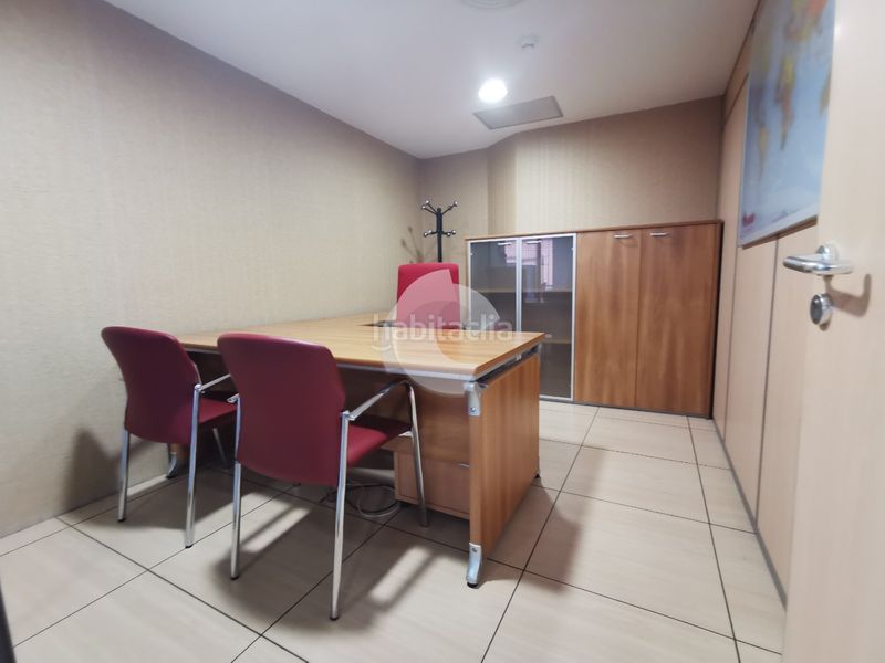 Foto c68015ed-8151-4838-80e8-66f30432b0fa. Local comercial a Betanzos