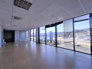 Alquiler Oficina en Os Mallos. Oficina en planta baja en la grela de unos 200m2 con cómoda zona