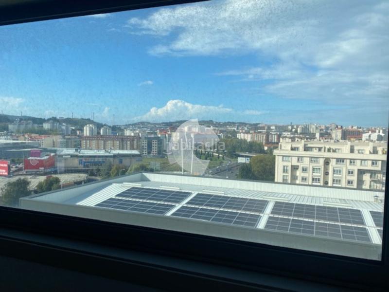 Foto c8dc0f26-9fa2-4771-90a8-bebab5aaada4. Affitto ufficio in Someso - Matogrande Coruña (A)