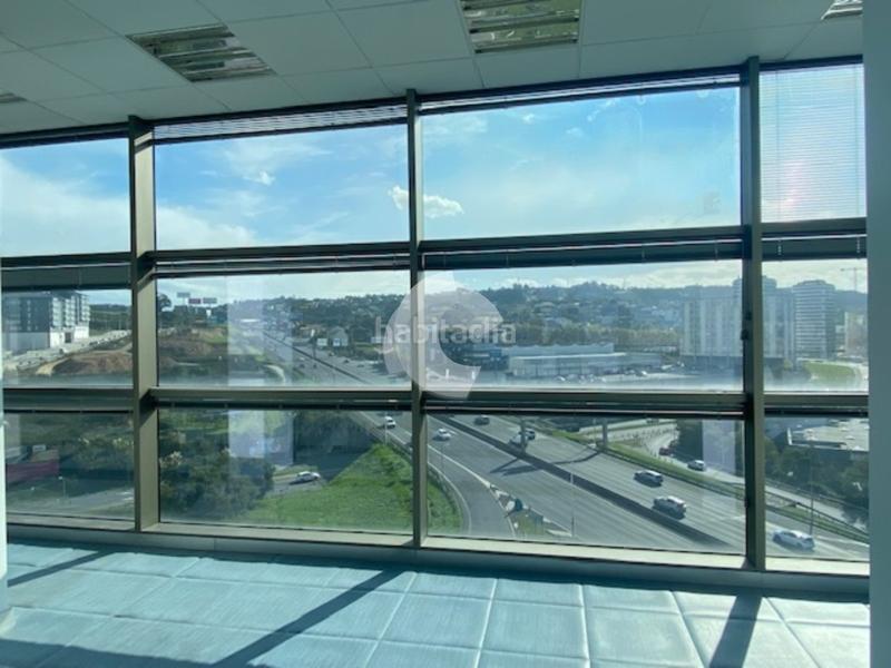 Foto 62965705-f25f-4d32-8138-13f4e1d813f0. Location bureau dans Someso - Matogrande Coruña (A)