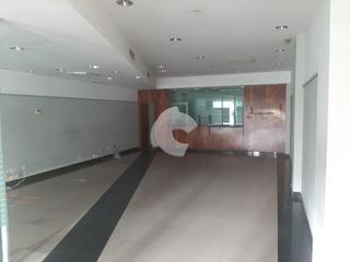 Lloguer Local Comercial a Ernesto che guevara 5. Local comercial de 220 metros cuadrados en venta, situado en una
