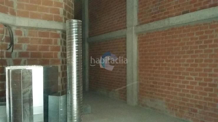Foto c2345732-4008-44ba-b425-63edf59f6305. Rent business premise in Cuatro Caminos - Plaza de la Cubela Coruña (A)