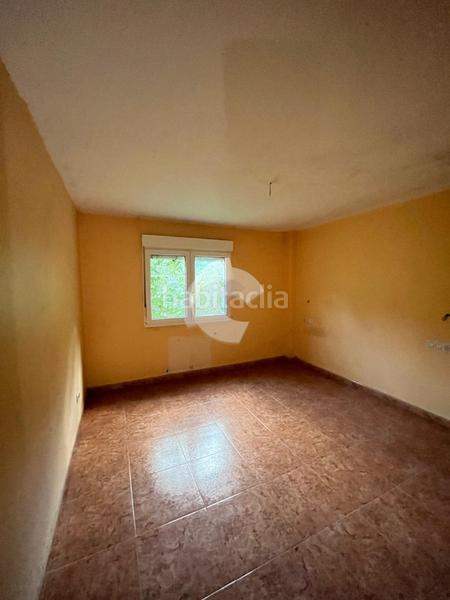 Foto 22c20124-2a4d-46c8-af42-3b6453d3f12b. Casa a Val do Dubra