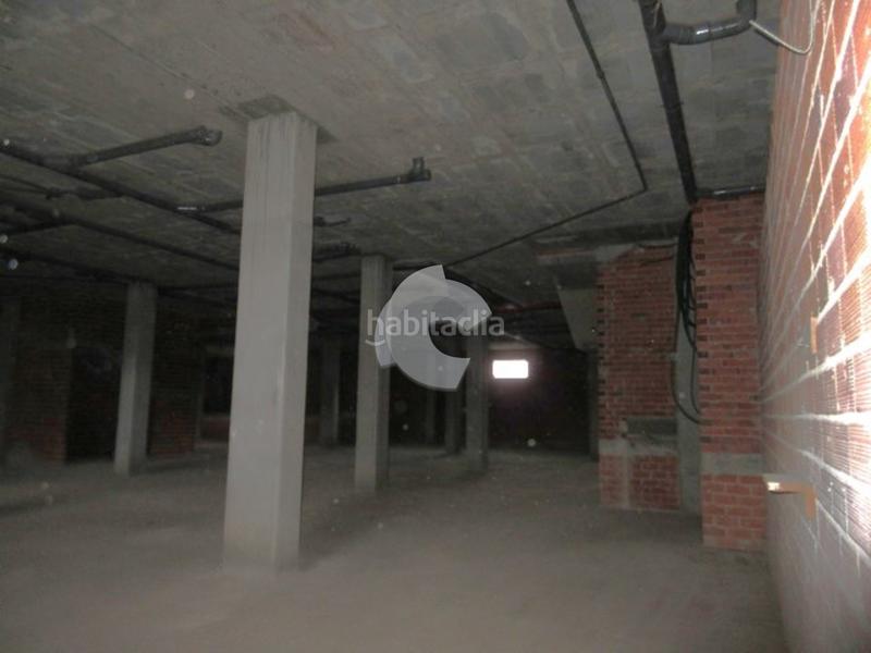 Foto 627ba8e4-589e-4bce-b3ad-ec7265639737. Local commercial dans A Gándara Narón