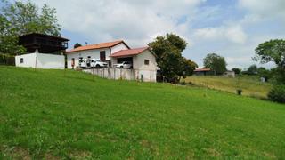 Masia a Carbayin-Lieres-Valdesoto. Casa con terreno en leceñes  valdesoto  siero