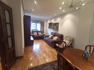Location Appartement à Milán - Pumarín. Piso con terraza zona estacion autobuses