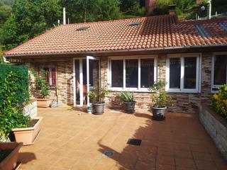 Chalet à Zona Rural. Casa chalet reformada con  jardín y piscina climatizada zona de