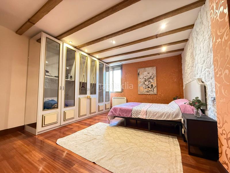 Foto a40a2c59-35ee-42c0-9cd2-5828453b0a89. Piso  soleado y amplio en Casco Viejo - Muelle Portugalete