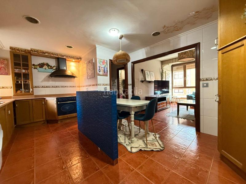 Foto baa1067c-4cf5-4c8b-bd29-a92d3eeefa53. Piso  soleado y amplio en Casco Viejo - Muelle Portugalete