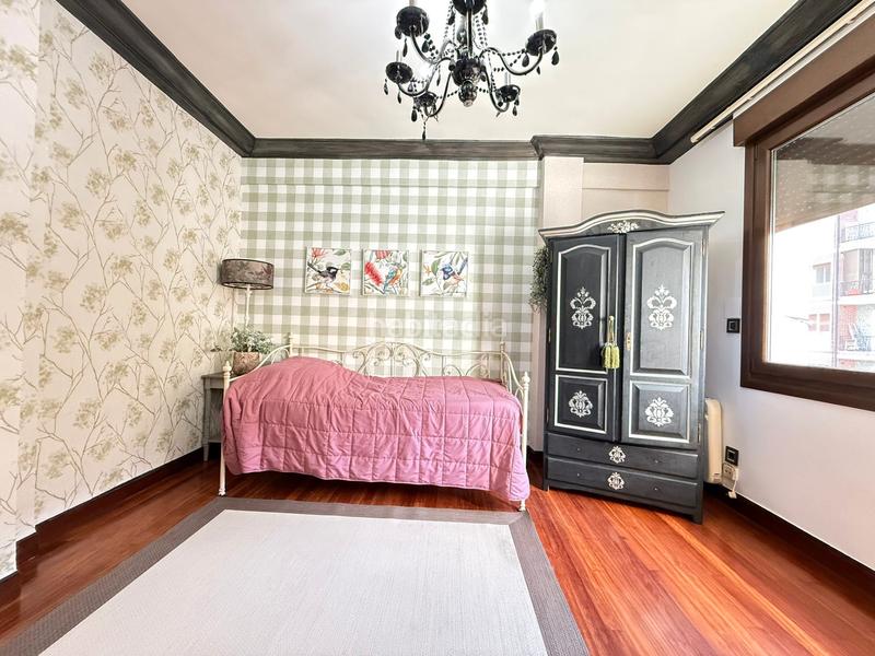 Foto ce785e7f-ae67-4242-a75f-d5c185d07df4. Piso  soleado y amplio en Casco Viejo - Muelle Portugalete