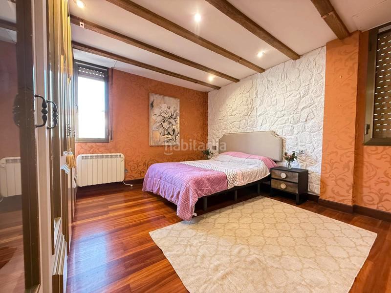 Foto faeeb5b4-5aca-47cb-8b87-f5a7b57543f8. Piso  soleado y amplio en Casco Viejo - Muelle Portugalete