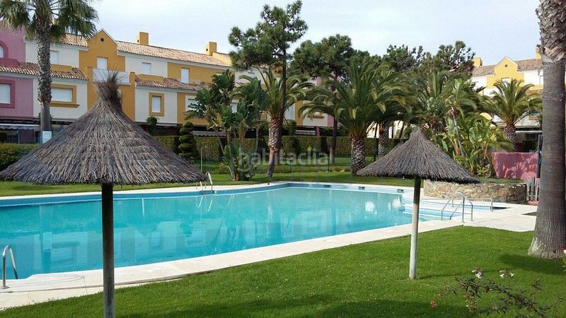 Foto 4328d1c0-ab38-4c23-b595-13be0226c679. Location maison jumelée dans de la chirina dans Islantilla golf Islantilla