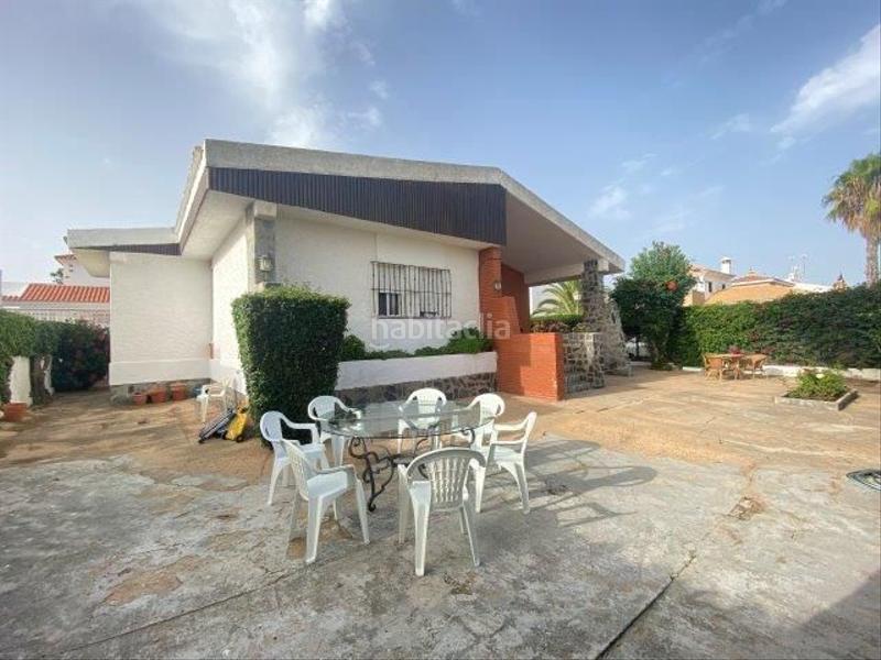 Foto 61e6908b-f60f-4085-853d-a12d23e44f05. Chalet en concha 1 chalet en venta Urbasur, 3 dormitorios. en Islantilla