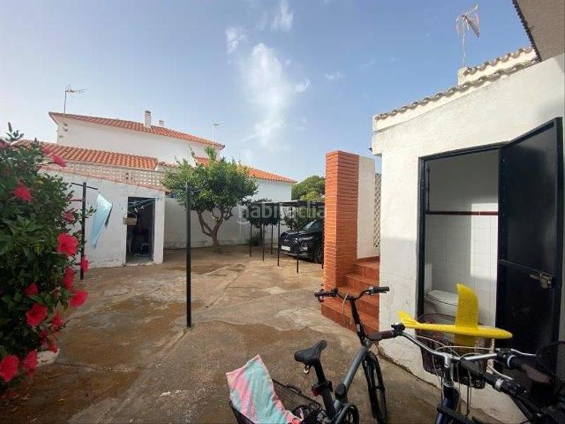 Foto e4762918-b312-4466-a8fd-efeaa48cc92a. Chalet en concha 1 chalet en venta Urbasur, 3 dormitorios. en Islantilla