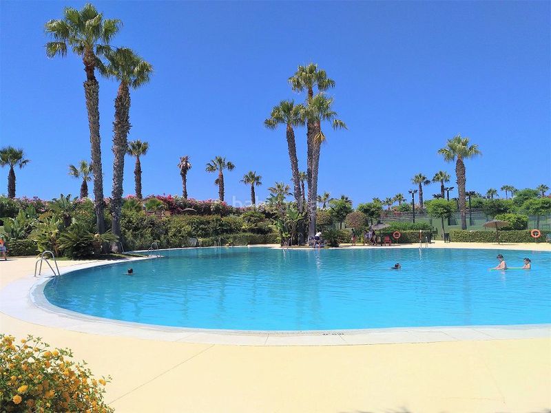 Foto 3cb1c77a-9979-4174-b6a4-22147a003992. Apartament amb calefacció aparcament a Islantilla costa Islantilla