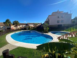 Casa adossada en Del deporte. Adosado en venta en islantilla  campo de golf, 4 dormitorios.