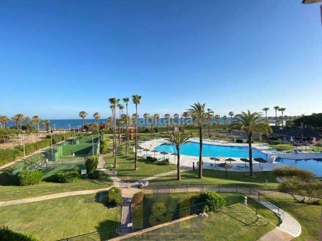 Foto f897366e-8787-4df3-8be1-89d5e2cc5ad4. Location appartement dans n/a dans Islantilla costa Islantilla