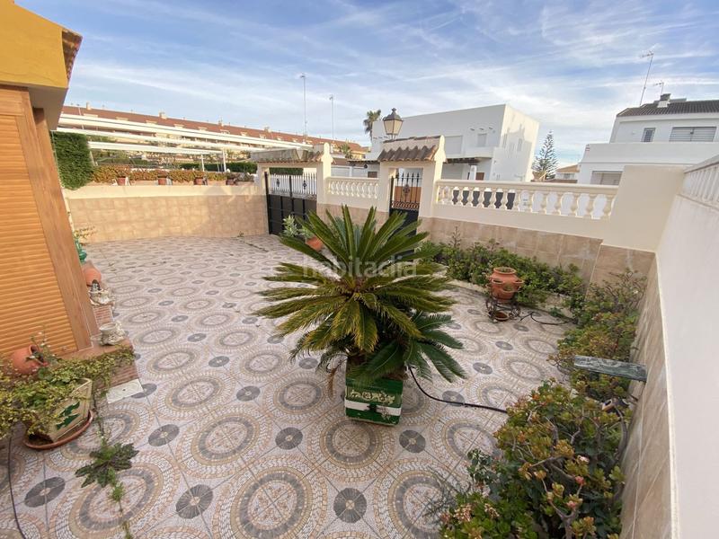 Foto dd7795bd-17f9-492b-9fff-4a76d7bd196d. Chalet dans Urbasur Islantilla