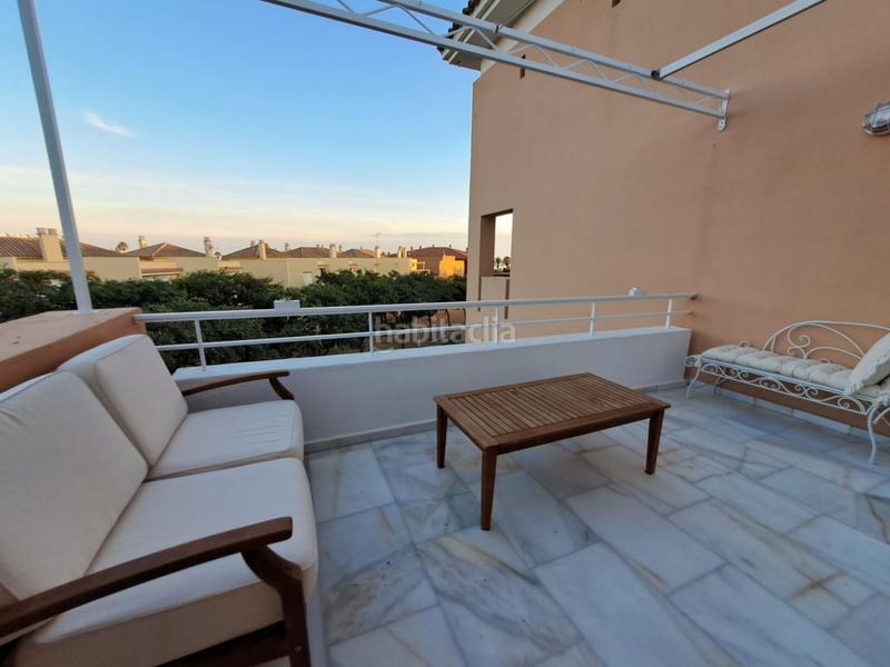 Foto 19c1d644-b0e1-4721-a163-5138752f23de. Apartment with parking in Islantilla costa Islantilla
