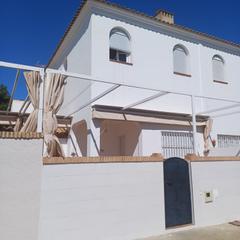 Maison jumelée à Tiburon. Adosado en venta en islantilla  urbasur, 3 dormitorios.