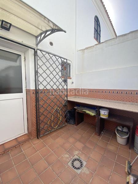 Foto ab0f6ca3-ee77-4106-8386-356b790c1e81. Casa adossada a tiburon a Urbasur Islantilla