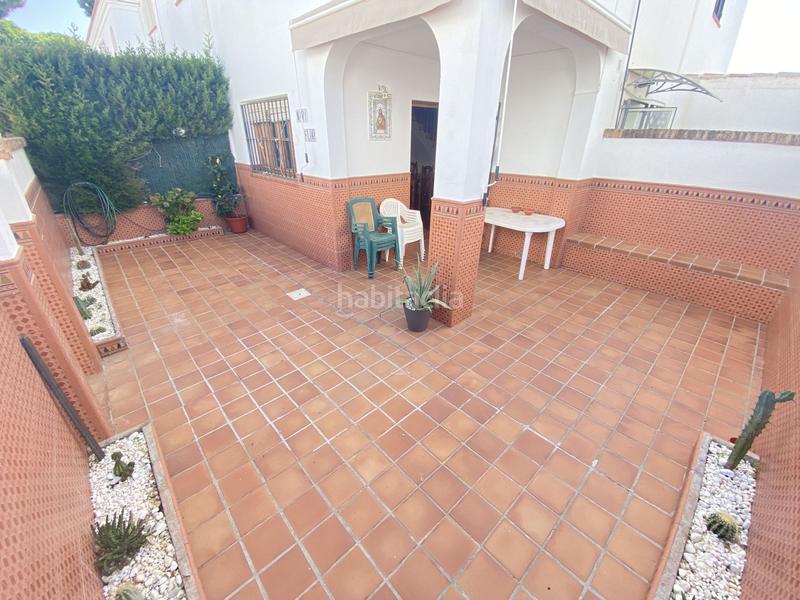 Foto cc9b0e94-de1a-4dac-b0a6-f49326acb310. Casa adossada a tiburon a Urbasur Islantilla