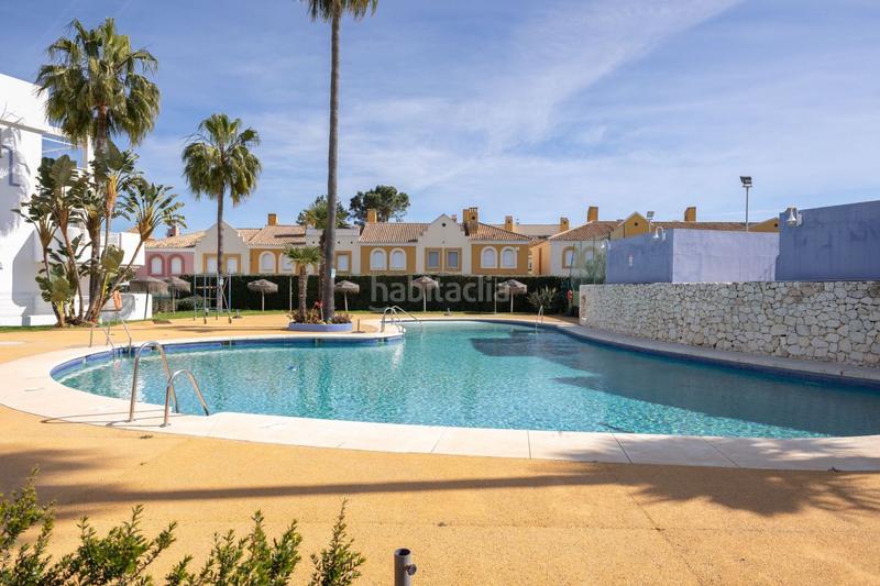 Foto 0a272579-9caa-4239-a64c-08c623ad15f9. Maison dans paseo del golf 1 dans Islantilla golf Islantilla