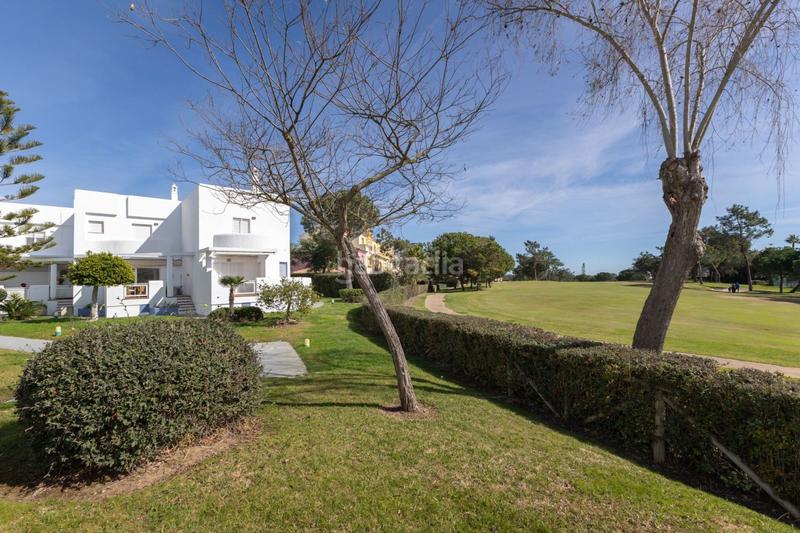 Foto 742e1600-a1bf-4dce-8945-c6e04ee3e941. Maison dans paseo del golf 1 dans Islantilla golf Islantilla