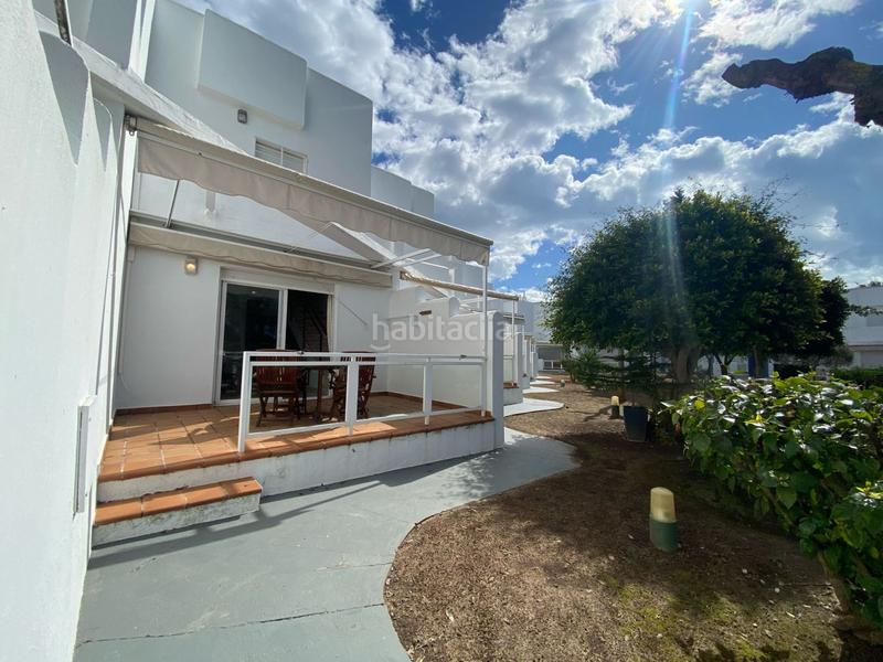 Foto 86bf49e8-b87b-4963-94e8-0b715b976ed8. Maison dans paseo del golf 1 dans Islantilla golf Islantilla