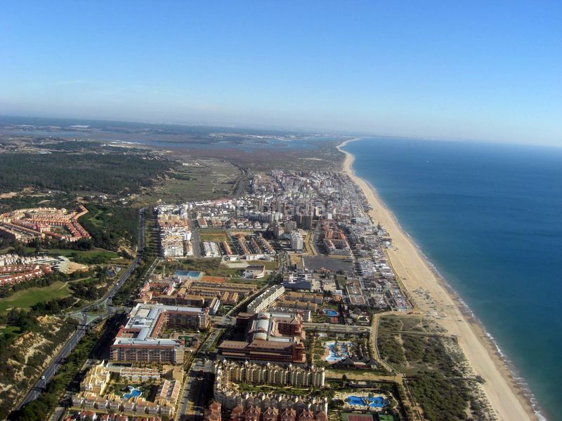 Foto 0260a426-0aea-449d-921e-f71648002201. Local comercial a Islantilla golf Islantilla