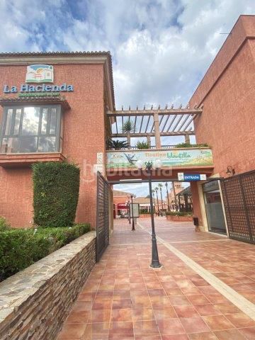 Foto 2645831a-9d3d-4b0d-ac7d-9c0417c1a1a2. Local comercial a Islantilla golf Islantilla