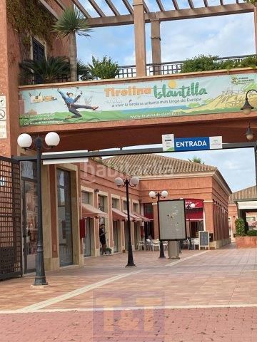 Foto f8bf55ef-c535-40c1-8490-77054753538b. Local comercial a Islantilla golf Islantilla