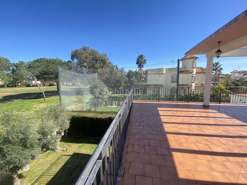 Foto 79ab1aec-2e21-433e-a657-b205c121486a. Chalet in barranco del moro 1 in Islantilla golf Islantilla