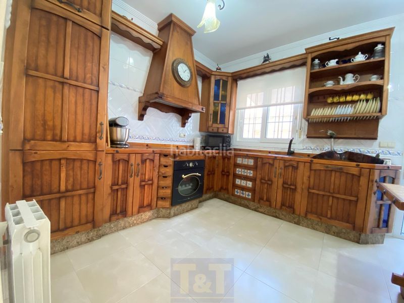 Foto a4b7eda8-dcaa-44ff-a63b-c0759022d655. Chalet in barranco del moro 1 in Islantilla golf Islantilla