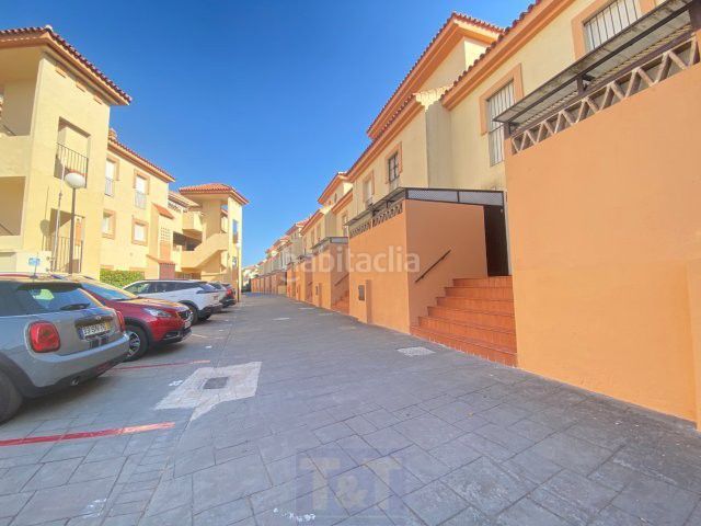 Foto 432adf9e-70d8-4ee2-b1eb-9c3bb88c6de8. Casa adossada amb aparcament a Islantilla golf Islantilla