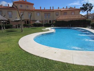 Semi detached house in Islantilla Golf. Adosado en venta en islantilla  campo de golf, 3 dormitorios.