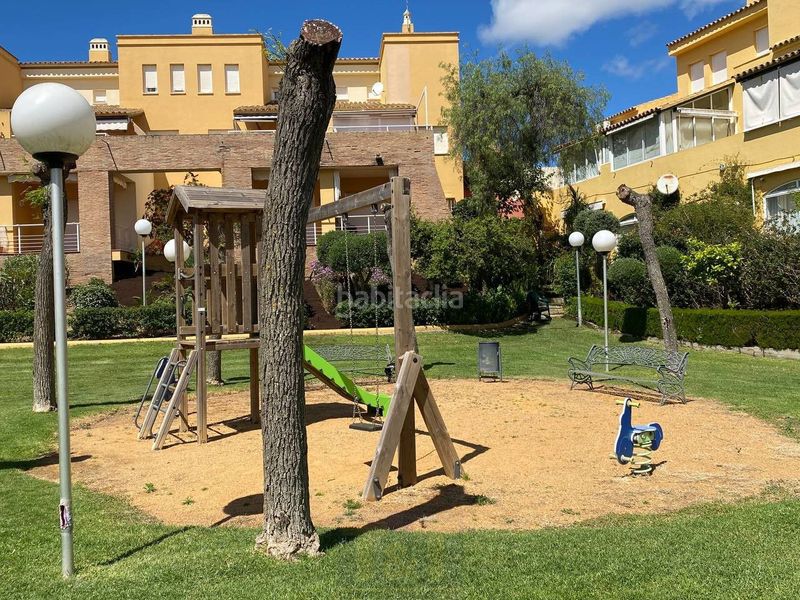 Foto 73a86115-1152-4d41-8ed0-5ef42859bd36. Casa adossada amb aparcament a Islantilla golf Islantilla