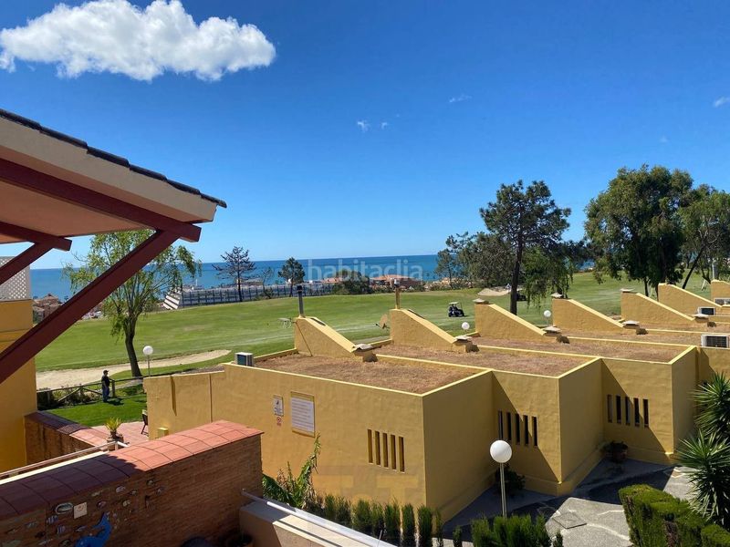 Foto f8b6f94b-6f01-4685-ad8a-cd481a59f58c. Casa adossada amb aparcament a Islantilla golf Islantilla