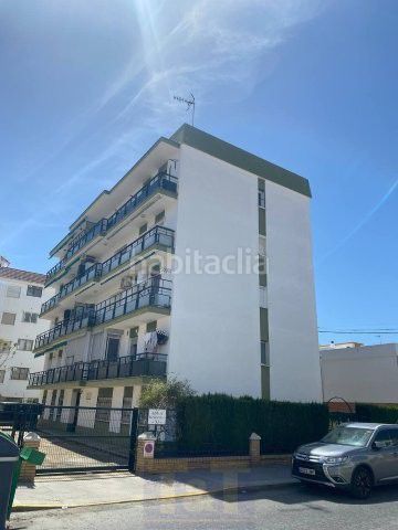 Foto e37f329a-1649-46f3-9cb8-0d131df01b65. Apartament amb aparcament a La Antilla