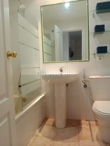 Foto fcbe7cc0-b54c-4e32-a905-5170f117240f. Apartament amb calefacció a Islantilla golf Islantilla