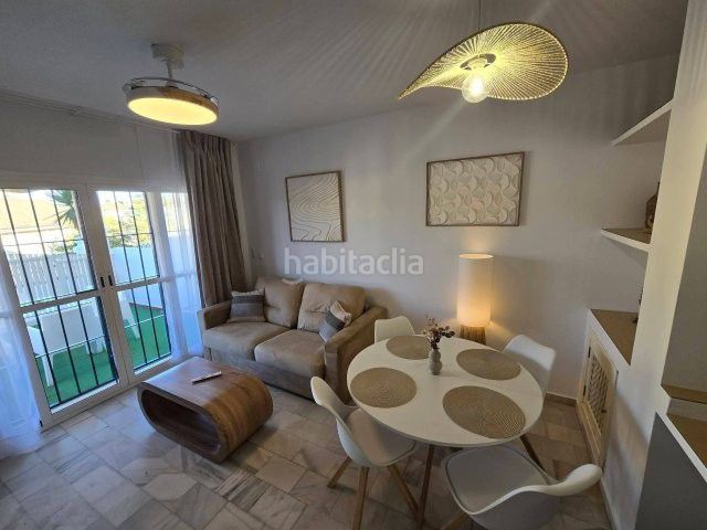 Foto 5bfb702f-32b6-4c19-bbaa-ea077ffcb779. Maison jumelée dans de las cumbres 1 dans Islantilla golf Islantilla