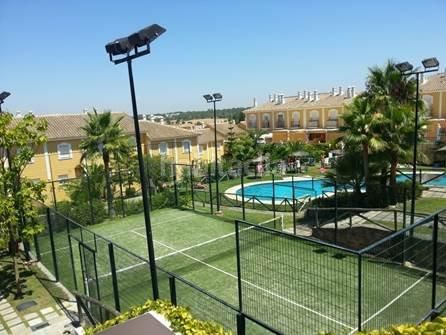 Foto 6065b414-9a5b-40b2-954e-a2d4536a5441. Maison jumelée dans de las cumbres 1 dans Islantilla golf Islantilla